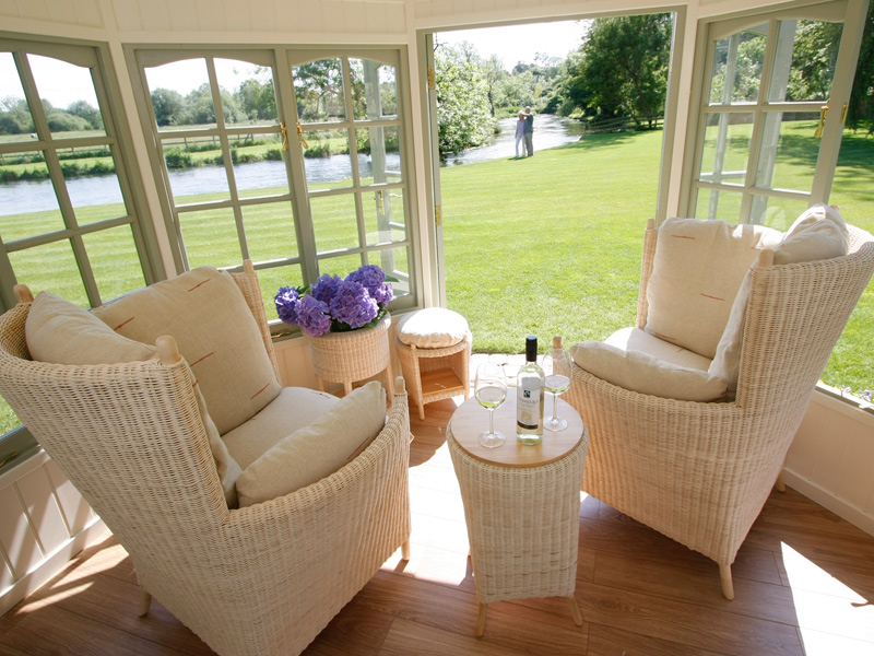 comfy chairs for summerhouse